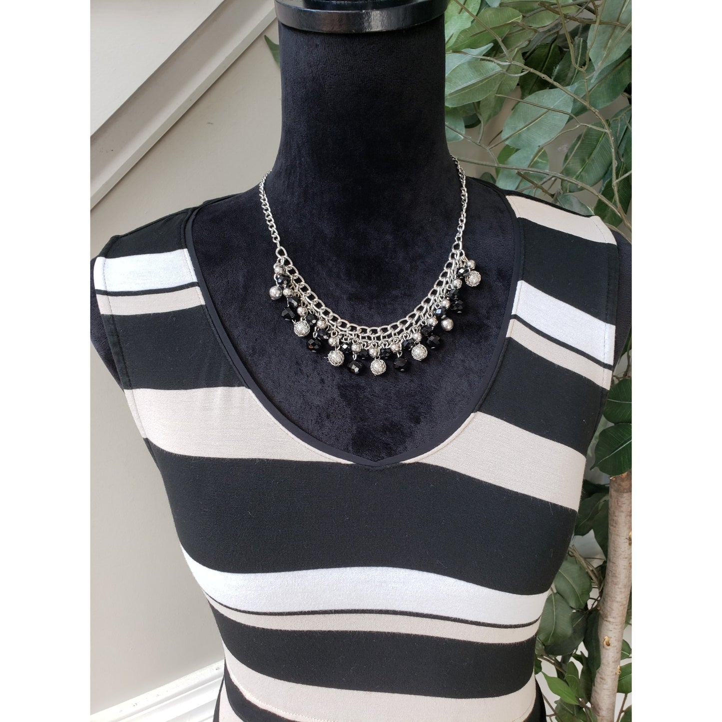 White House Black Market Tunic Top Womens S White Striped Knit Dropped Waist