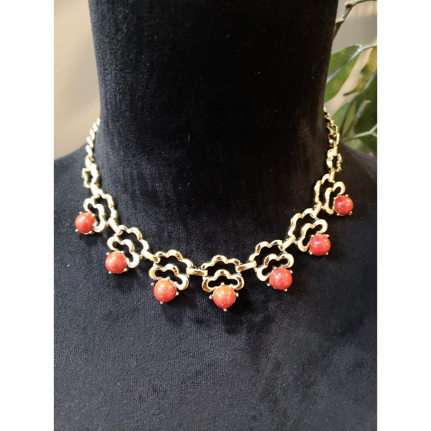 Women Gold Red Beaded Choker Necklace Vintage Floral Statement Chain Jewelry