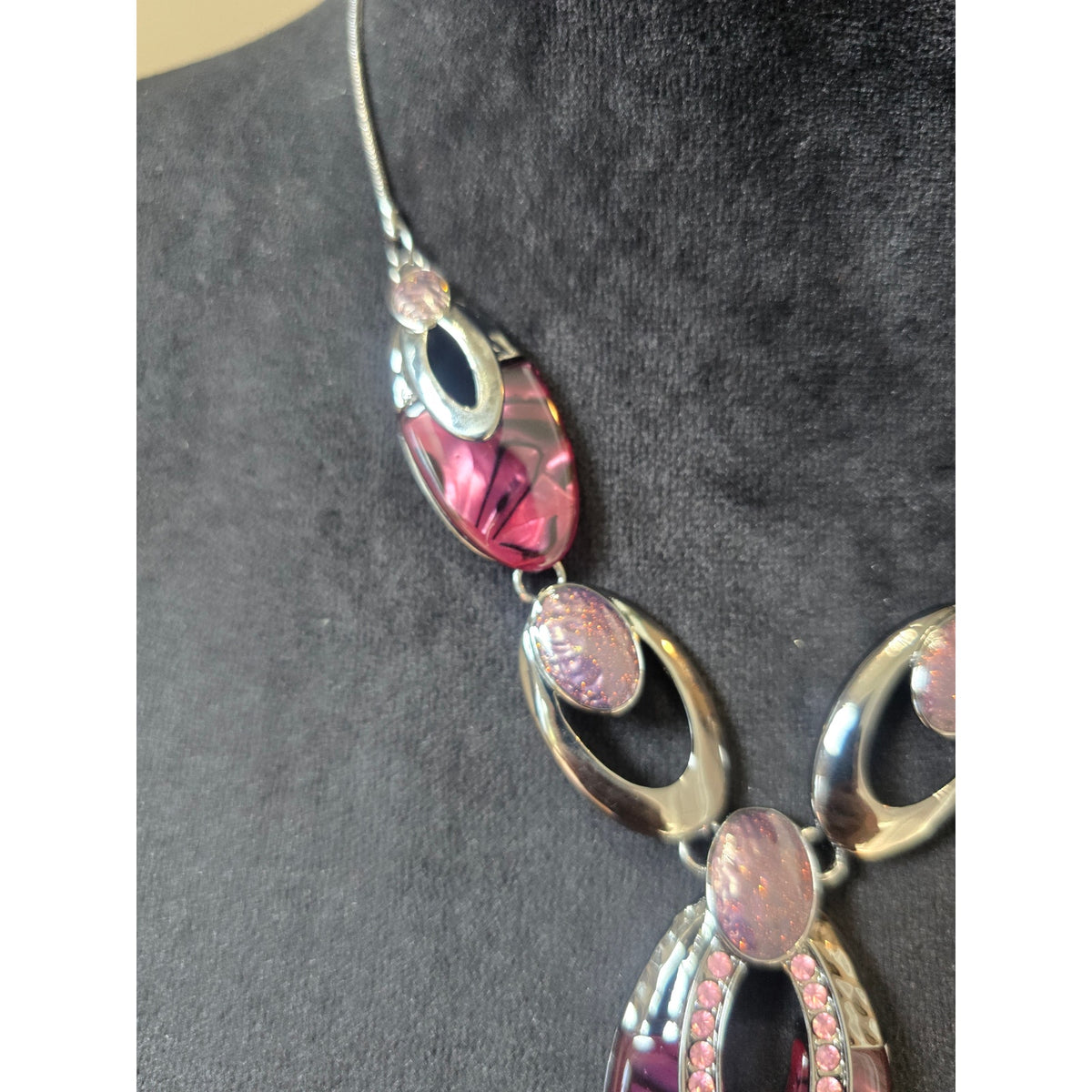 Pink Purple Abalone Shell Oval Pendant Statement Necklace and Earrings Set