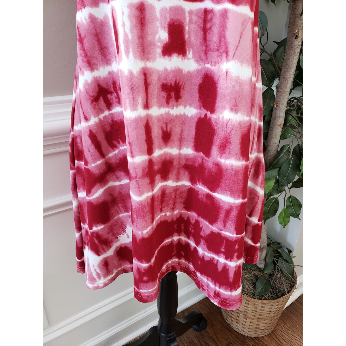 Kiwi & Punch Fit & Flare Dress Womens Size M Pink & White Round Neck Sleeveless