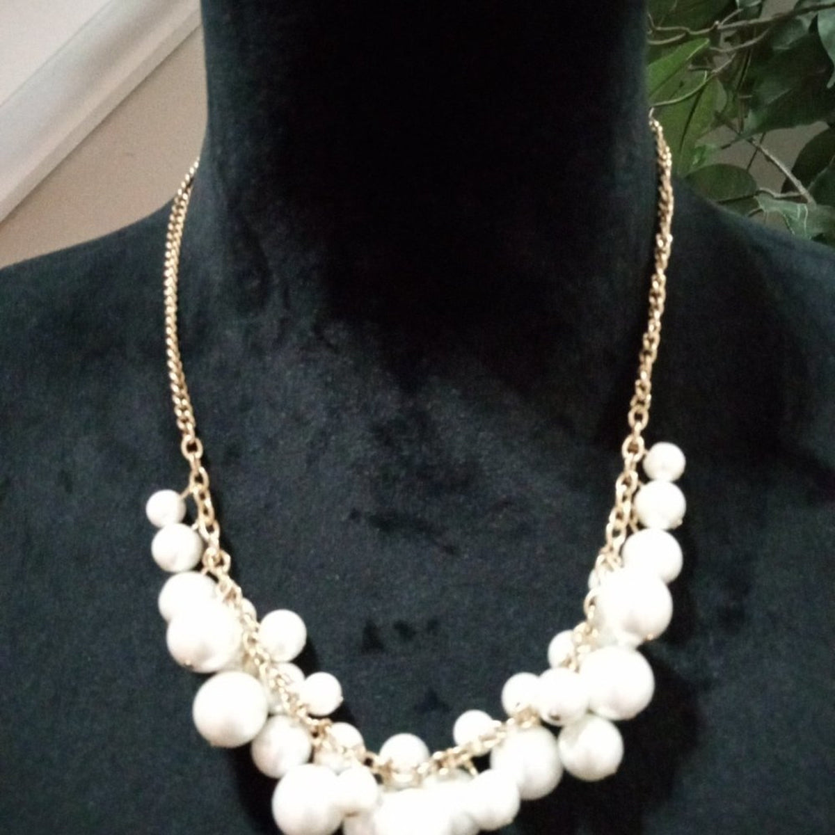 Women's Fashion Chunky Freshwater Pearl Beaded Charm Necklace with Lobster Clasp