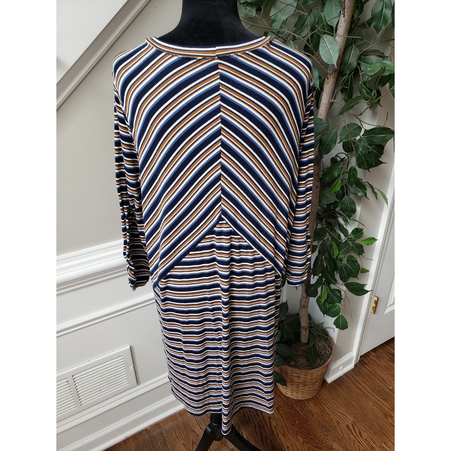 APT. 9 Sheath Dress Womens XL Blue & White Striped Knit Ruched Sleeve Round Neck
