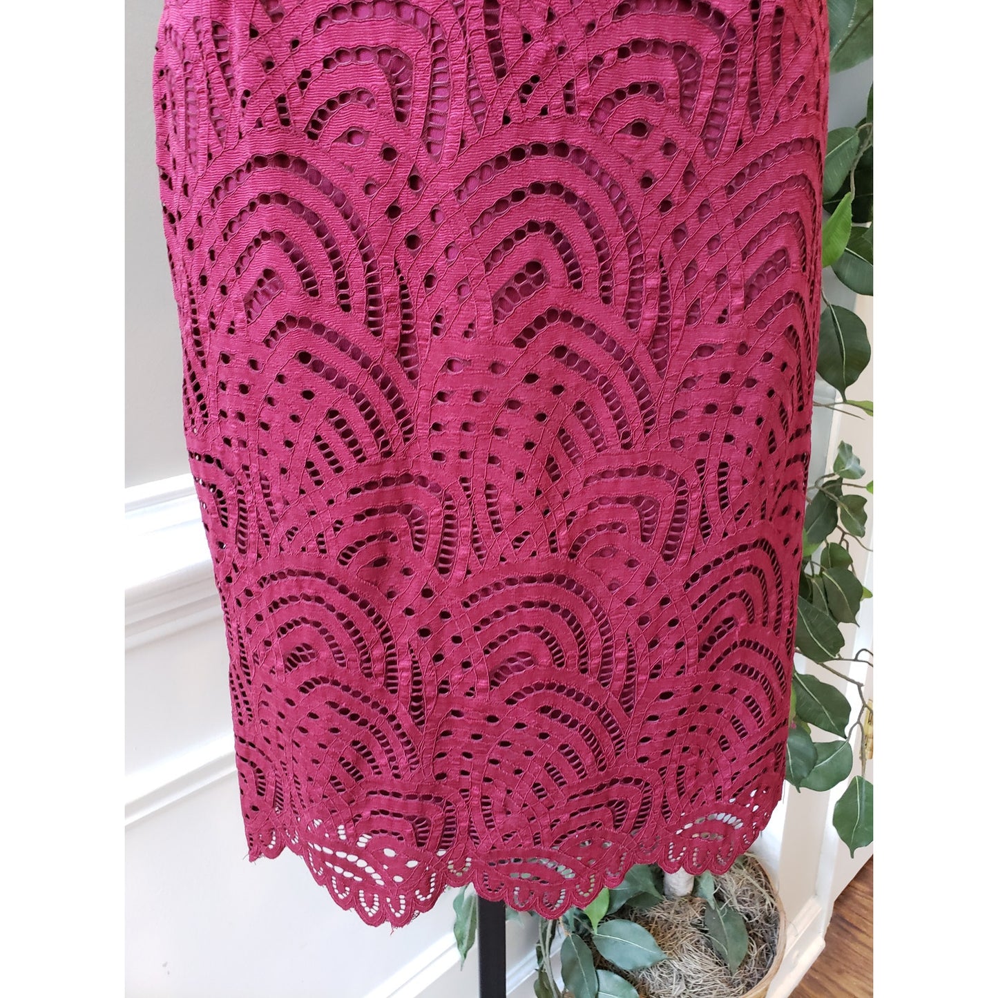Bar III Bodycon Dress Women Small Burgundy Crochet Sleeveless Mock Neck Back Zip
