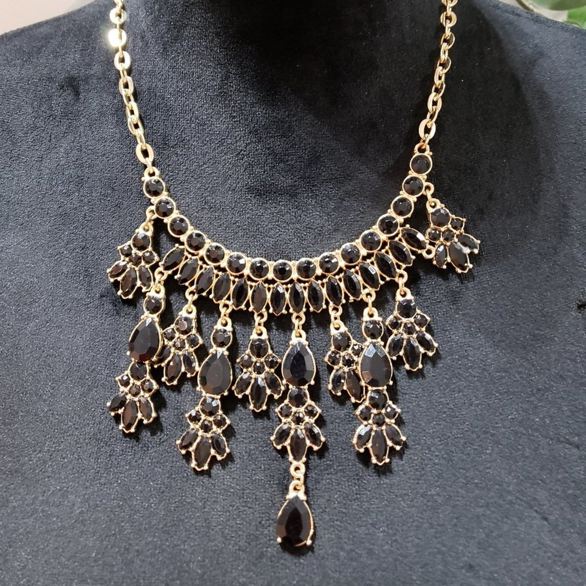 Womens Fashion Black Glass Rhinestone Chandelier Necklace with Lobster Clasp