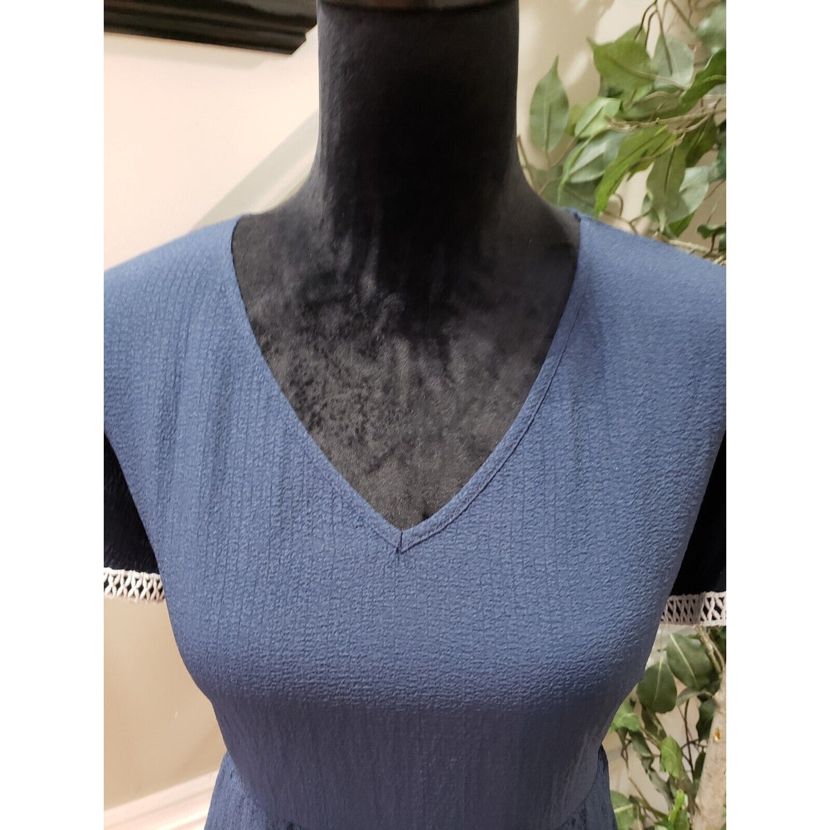 Emery Rose Women's Blue Solid Polyester V-Neck Short Sleeve Knee Length Dress L