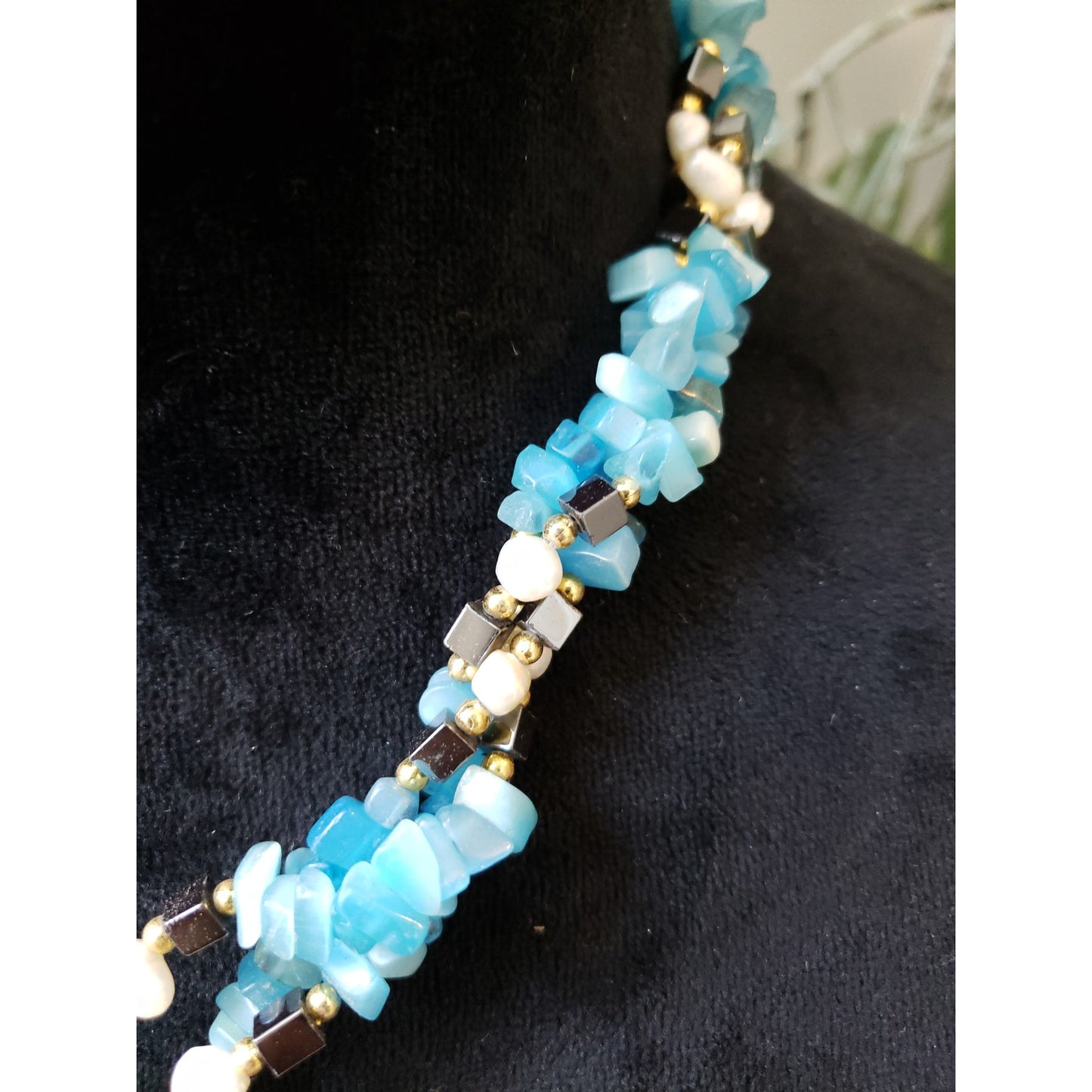 Women's Blue Beaded Pendant Necklace Handmade Gemstone Magnetic Clasp Jewelry