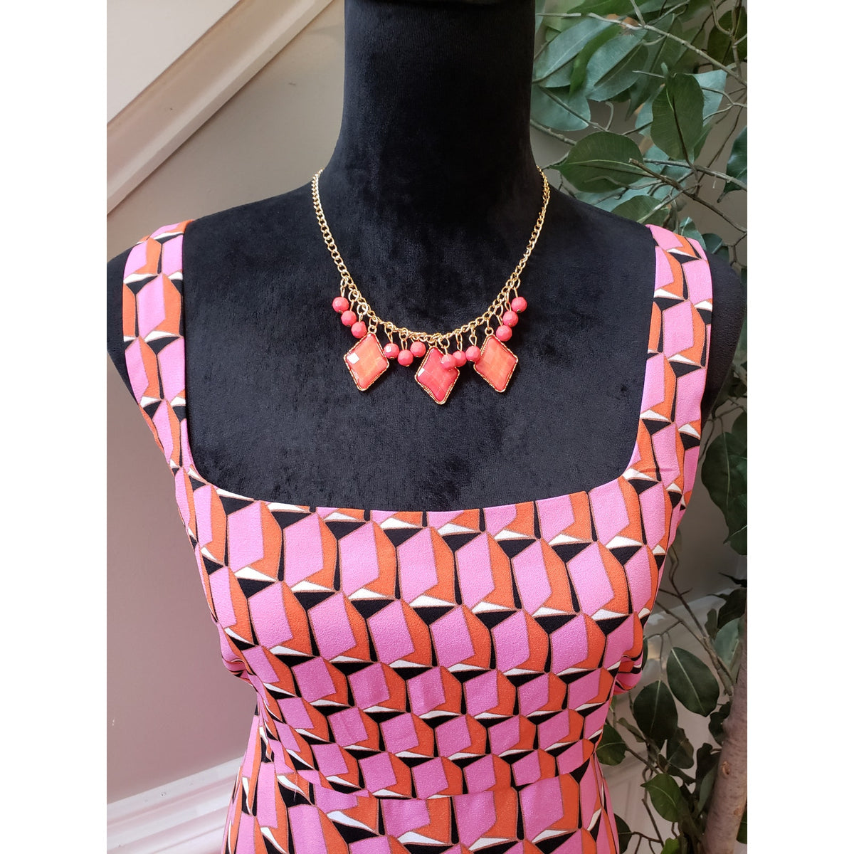 Diane Von Furstenberg Knee Length Dress Women's XL Pink Sleeveless Square Neck