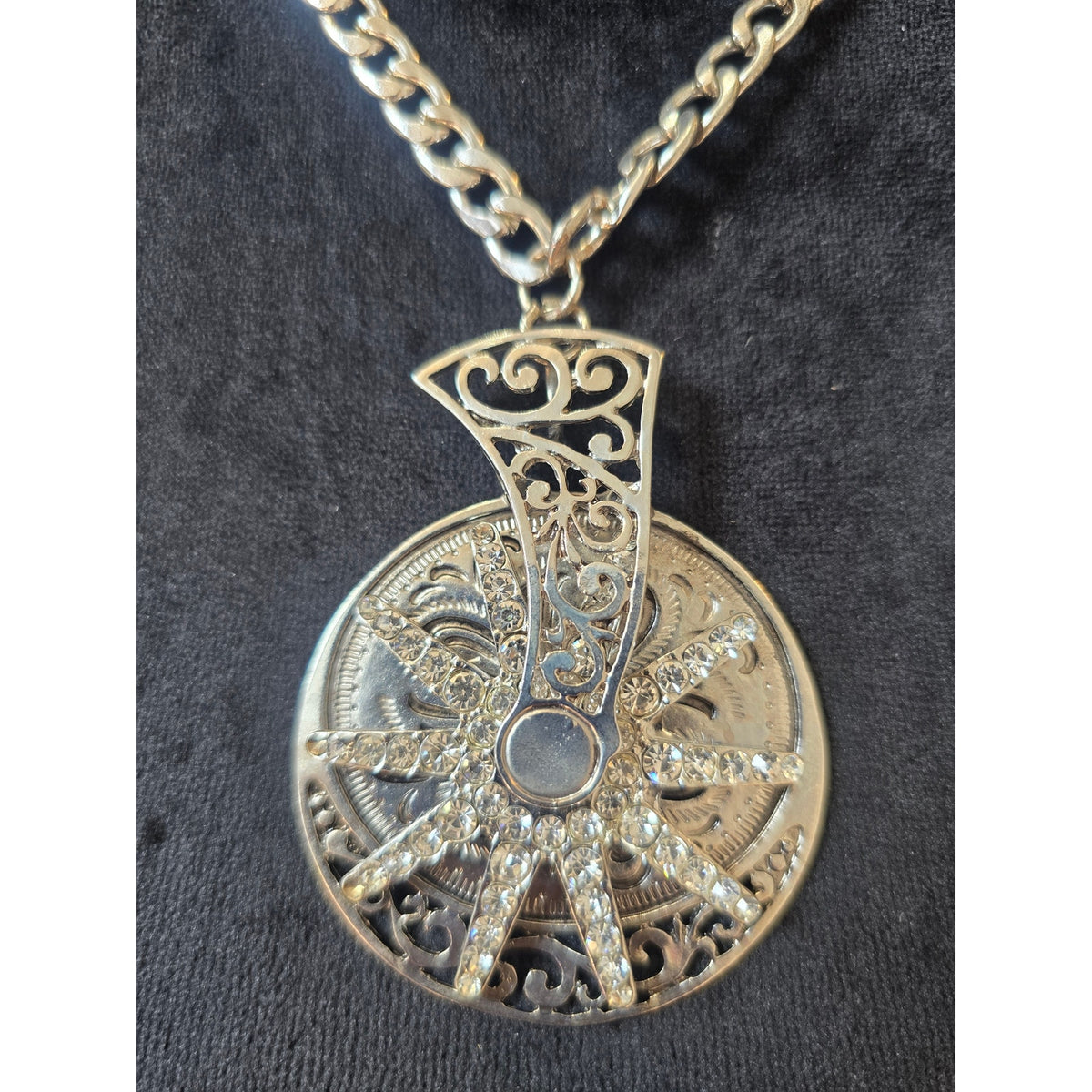 Silver Tone Medallion Pendant Necklace Filigree Round Statement Jewelry