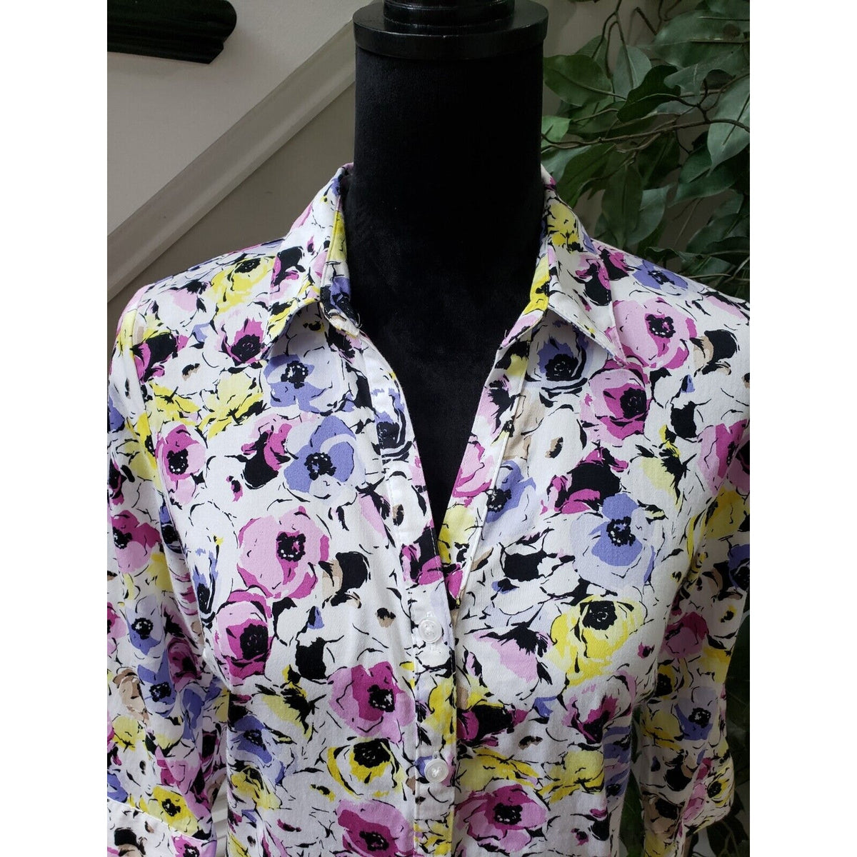 Dana Buchman Women's Multicolor Floral Collared Long Sleeve Button Down Shirt M