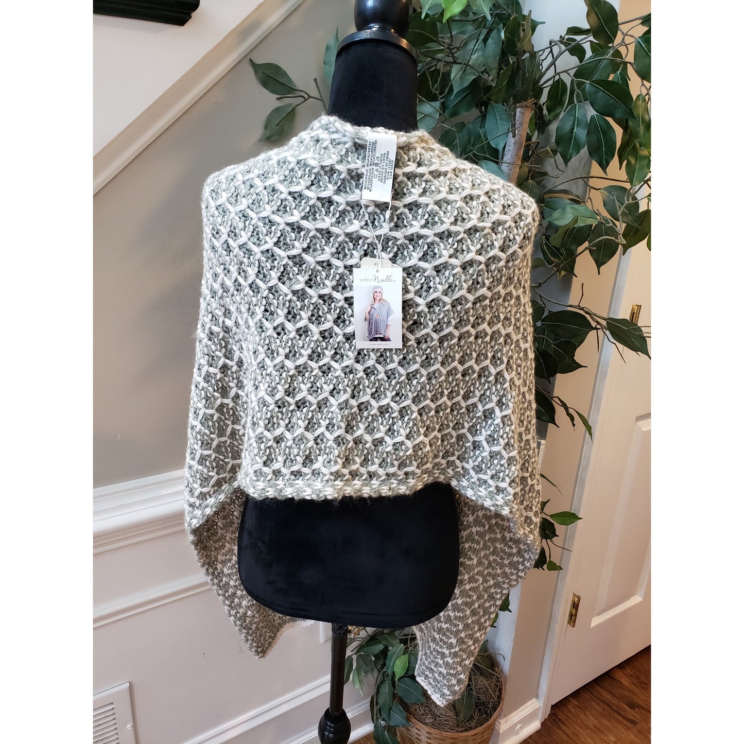 Simply Noelle Poncho Cardigan Womens Gray Knit Two Button Front Asymmetrical