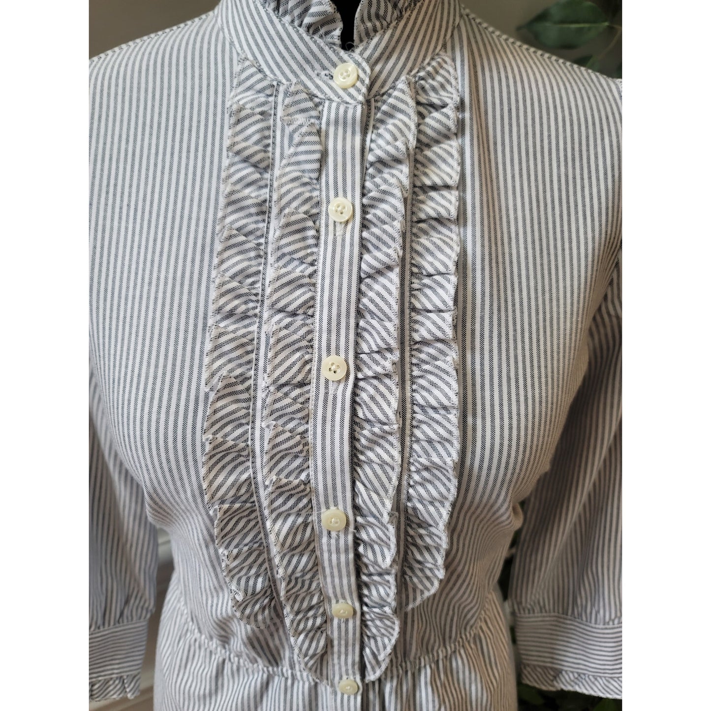 Kimchi and Blue Blouse Women Medium White Black Striped Ruffle Button Down Top