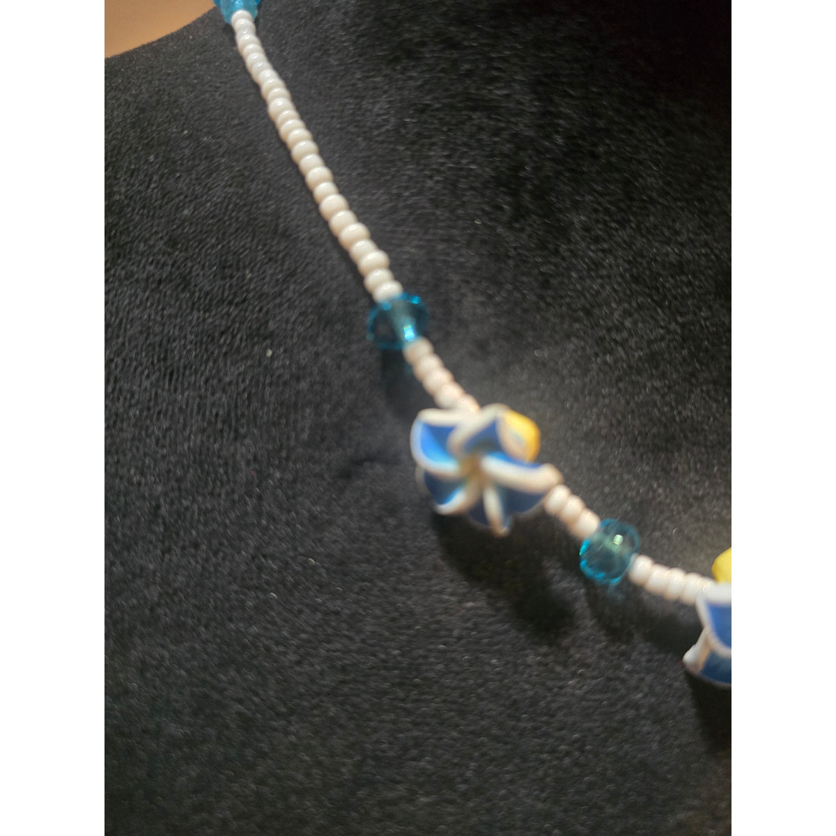 Women's Blue and White Turquoise Beaded Necklace Pendant And Lobster Clasp