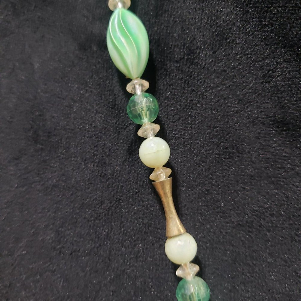 Womens Fashion Long Green Gemstone Faux Pearl Beaded Necklace with Lobster Clasp