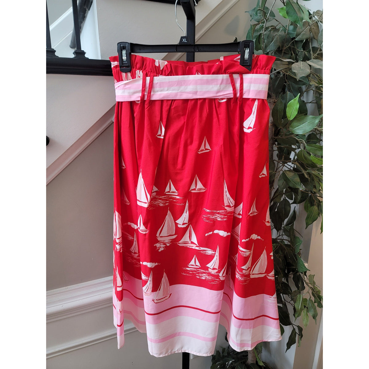 Her Destiny Midi Skirt Women's Large Red Sailboat Print Belt Loops Buttons Front