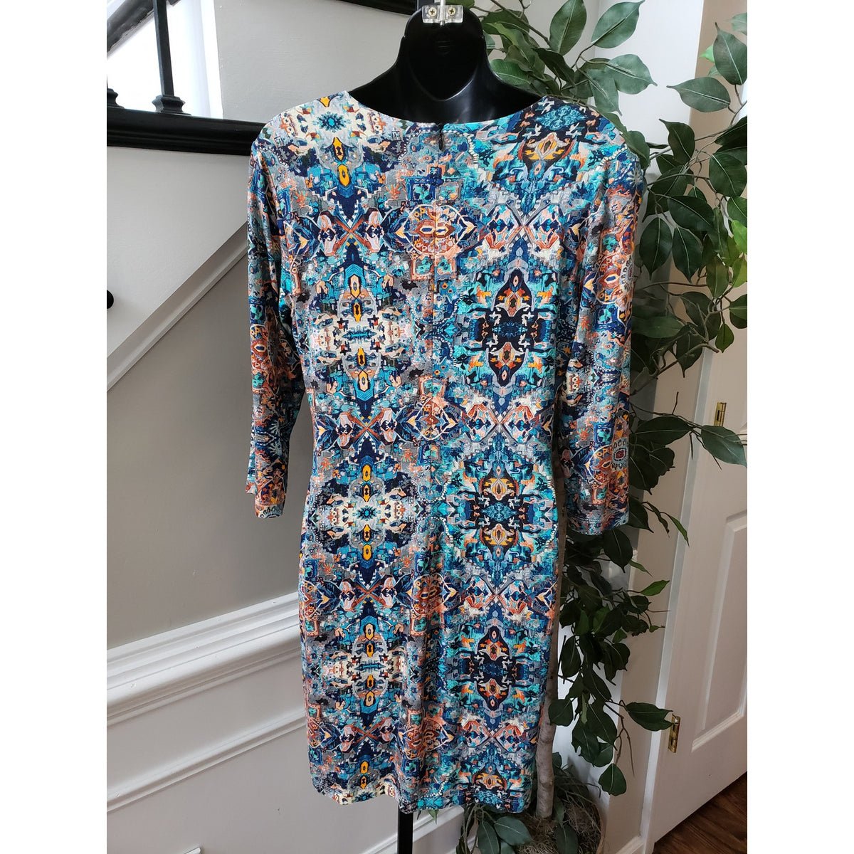 Karen Kane Knee Length Dress Womens Medium Multi Viscose Casual V Neck Back Zip