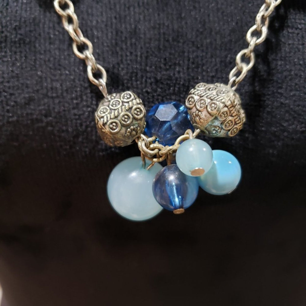 Womens Fashion Blue Silvertone Glass Beaded Collar Necklace with Lobster Clasp