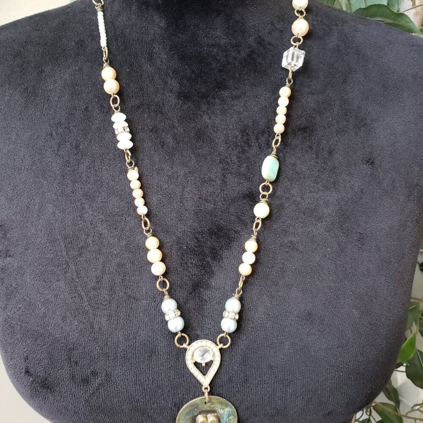 Women Yellow White Crystal Pearl Round Pendant Necklace Jewelry w/ Lobster Clasp