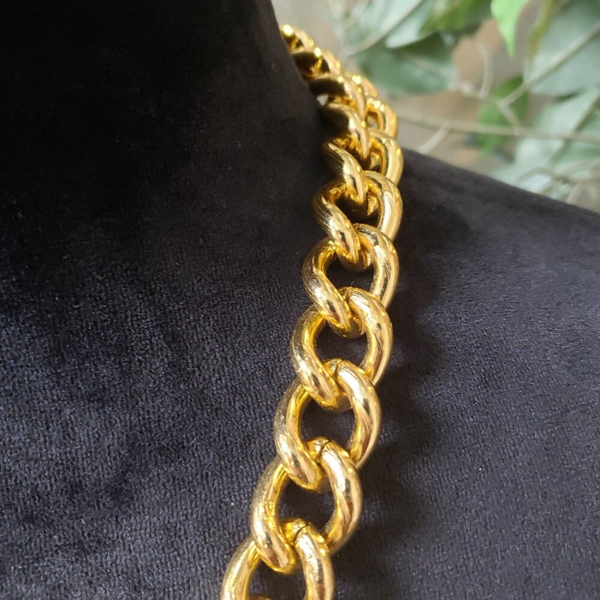 Womens Fashion Gold Tone Chunky Chain Necklace Jewelry with Lobster Clasp