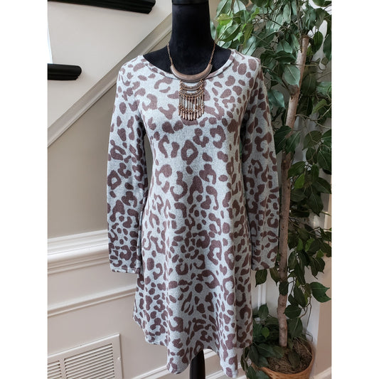 Yahada Knee Length Dress Womens Medium Blue Leopard Long Sleeve Round Neck