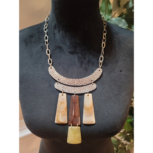 Women's Statement Necklace With Hammered Metal Bars Resin Pendants Lobster Clasp
