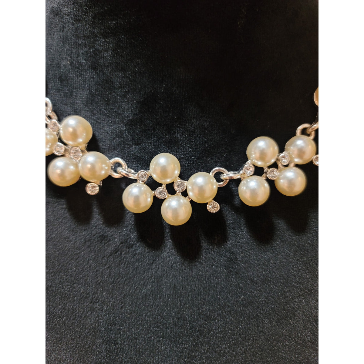 Women's Pearl Cluster Necklace With Rhinestones And Lobster Clasp Chic