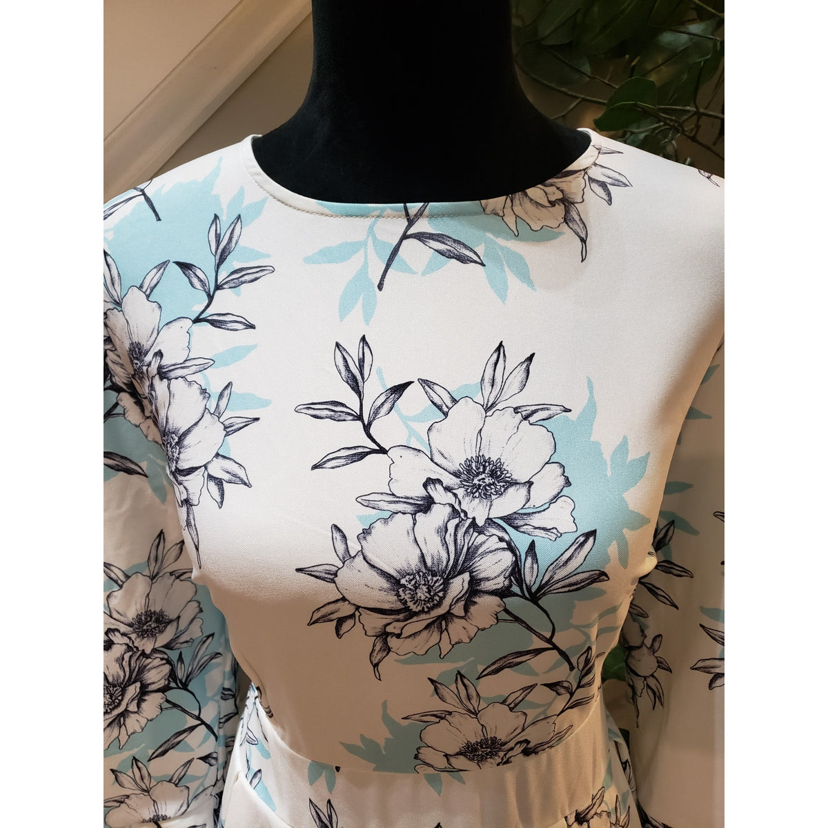 Womens A-Line Dress XL White Floral Empire Waist 3/4 Sleeve Pockets Back Zip