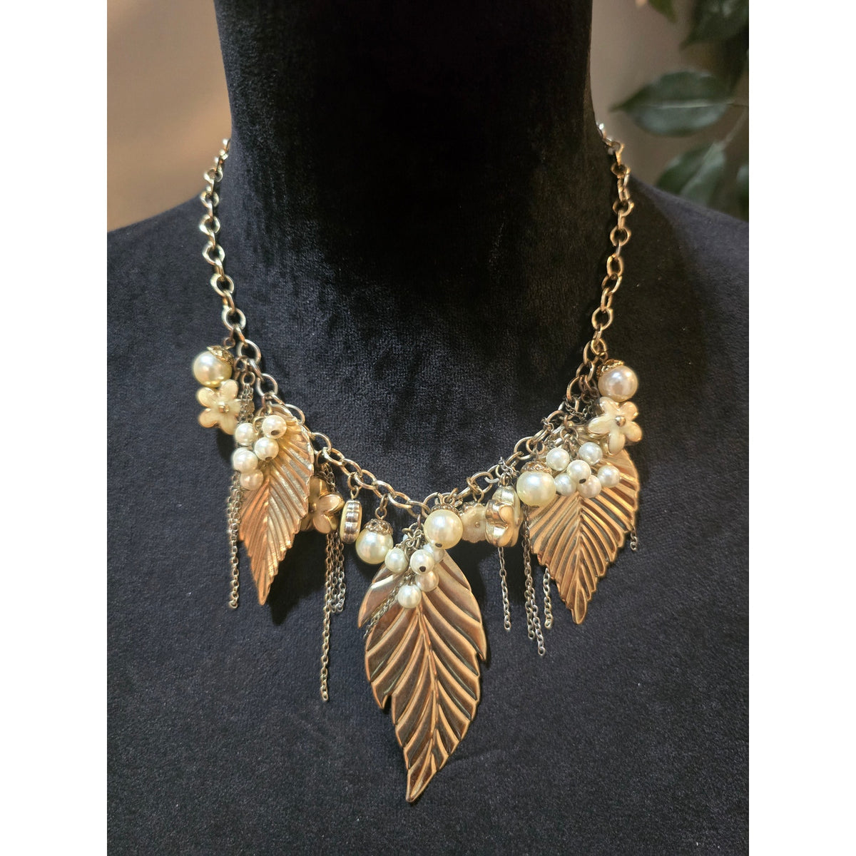 Women's Gold Tone Leaf Pendant Pearl Bead Chain Statement Necklace Lobster Clasp