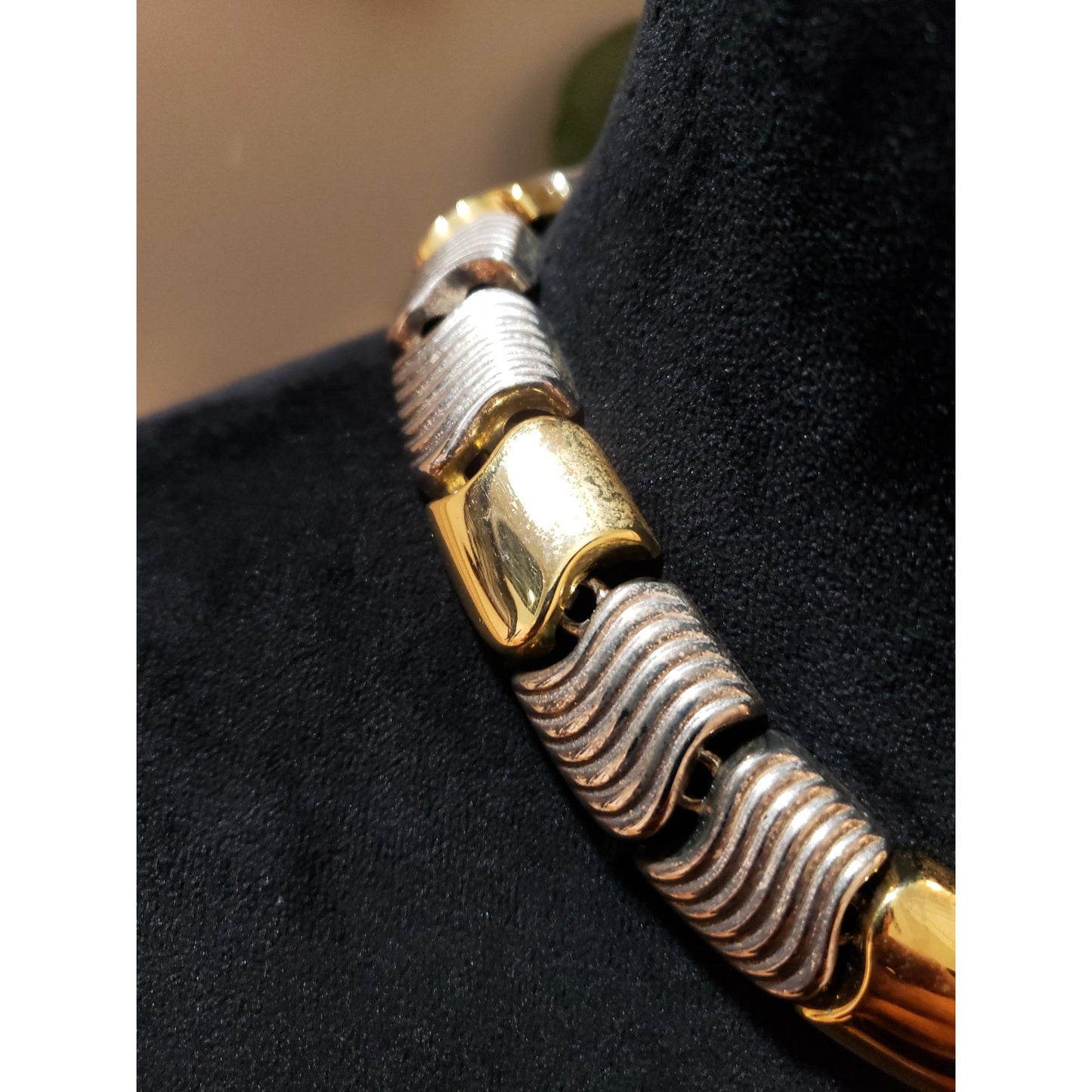 Women 2 Tone Textured Metals S Links Ribbed Choker Necklace Jewelry w/ Box Clasp