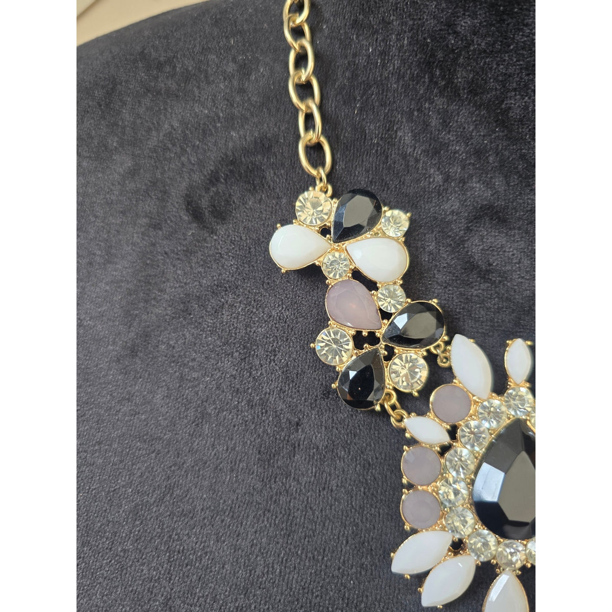 Black White Crystal Pendant Statement Necklace