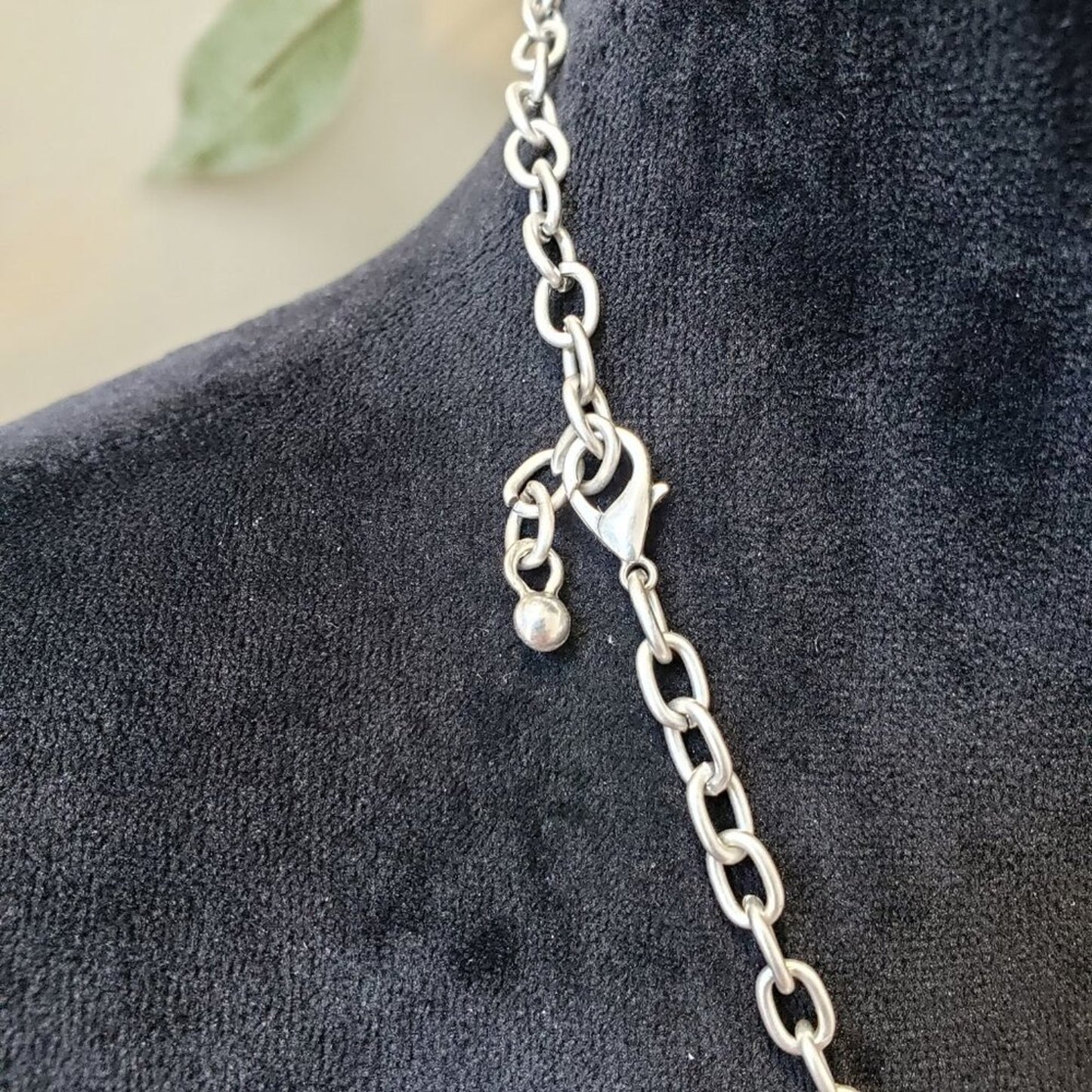 Womens Silver Tone Modernist BUBBLE UP Big Hammered Necklace with Lobster Clasp