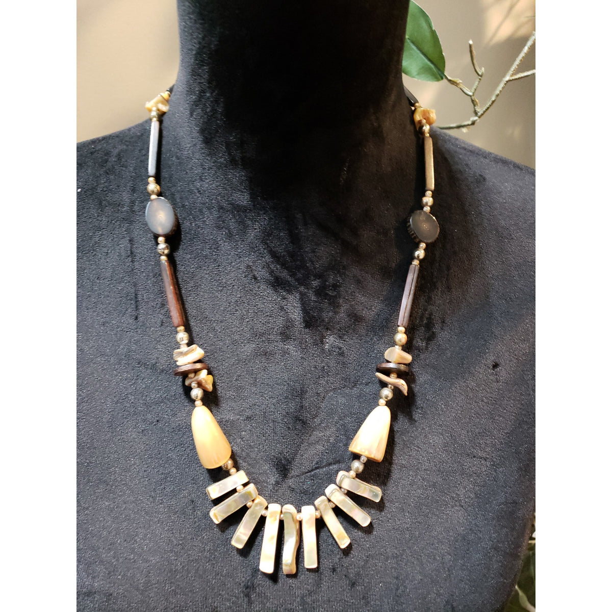 Women's Shell Horn Wood Beaded Necklace Spring Ring Clasp Tribal Boho Style