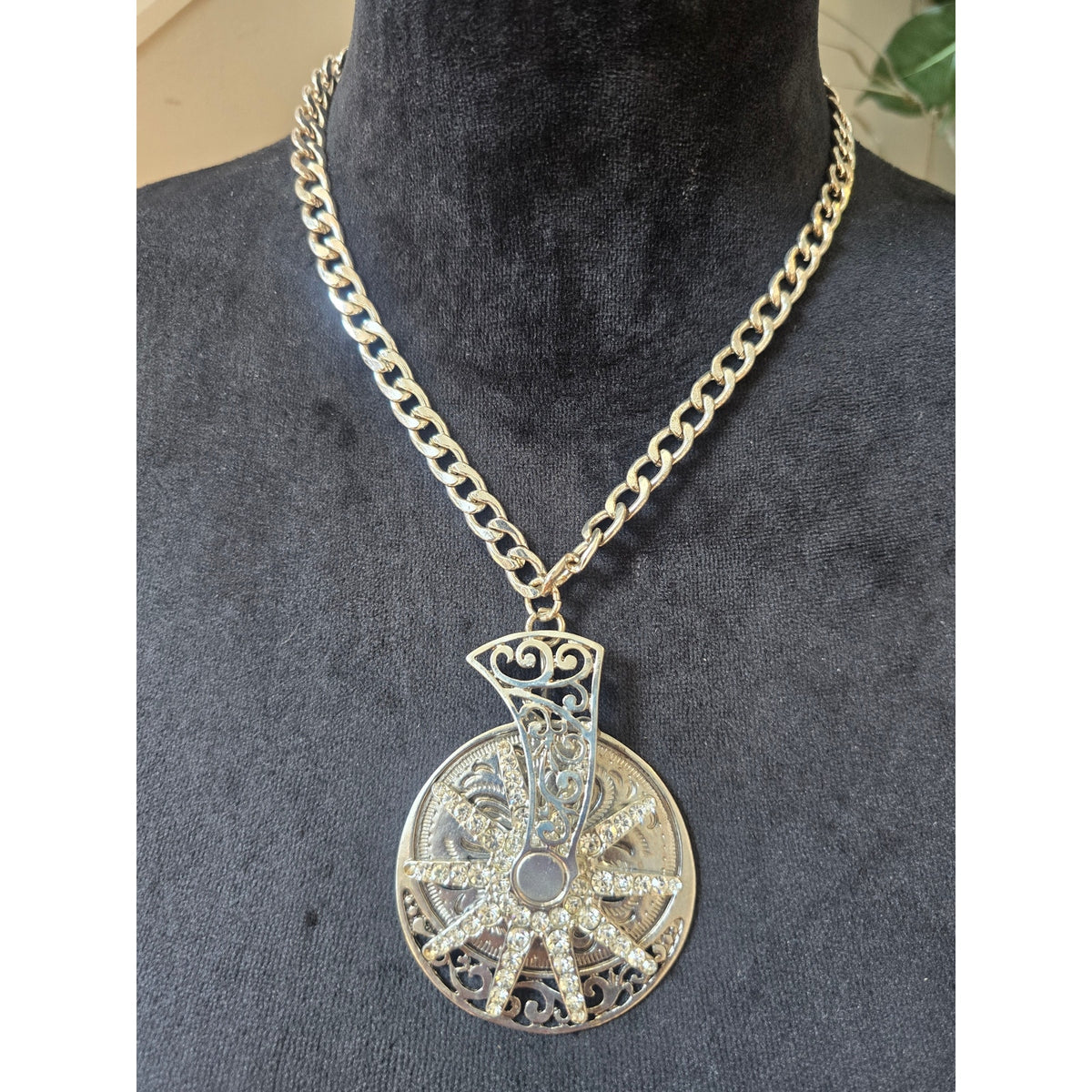 Silver Tone Medallion Pendant Necklace Filigree Round Statement Jewelry