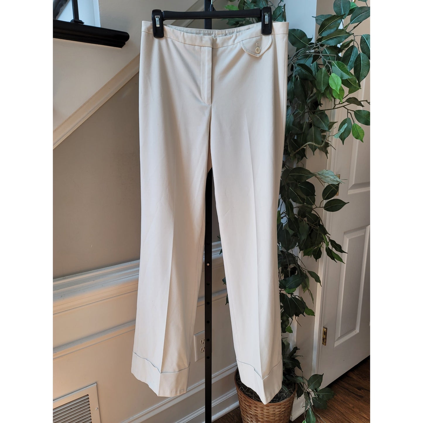 Express Trousers Women's Size 5/6 White Stretch Button Cuffed Flat Front