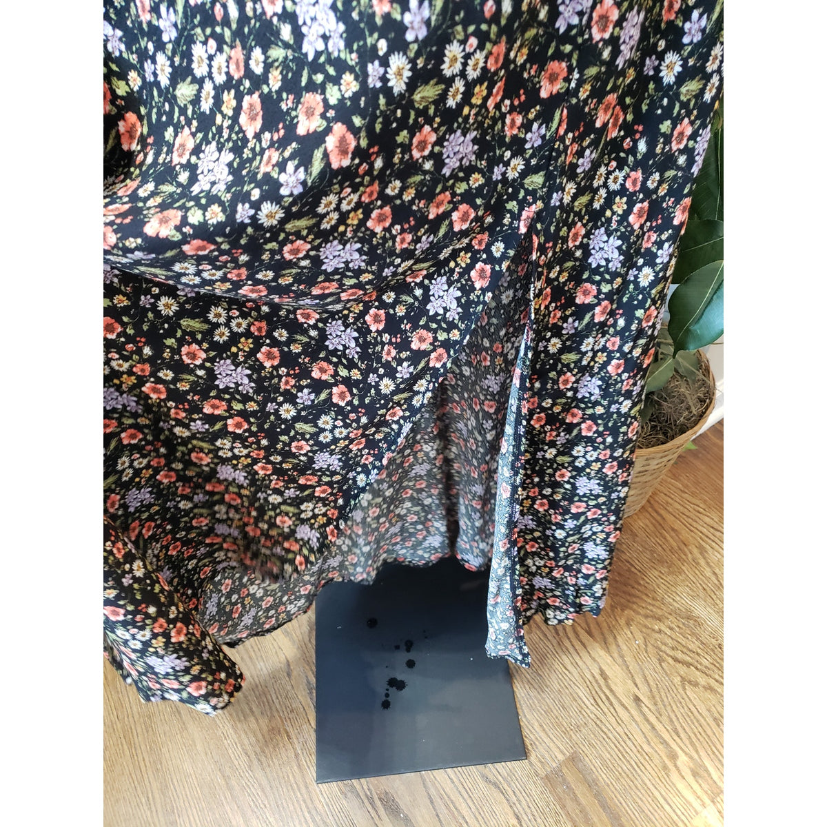 Forever 21 Long Maxi Dress Womens 1X Black Floral High Thigh Slit Plunge V Neck