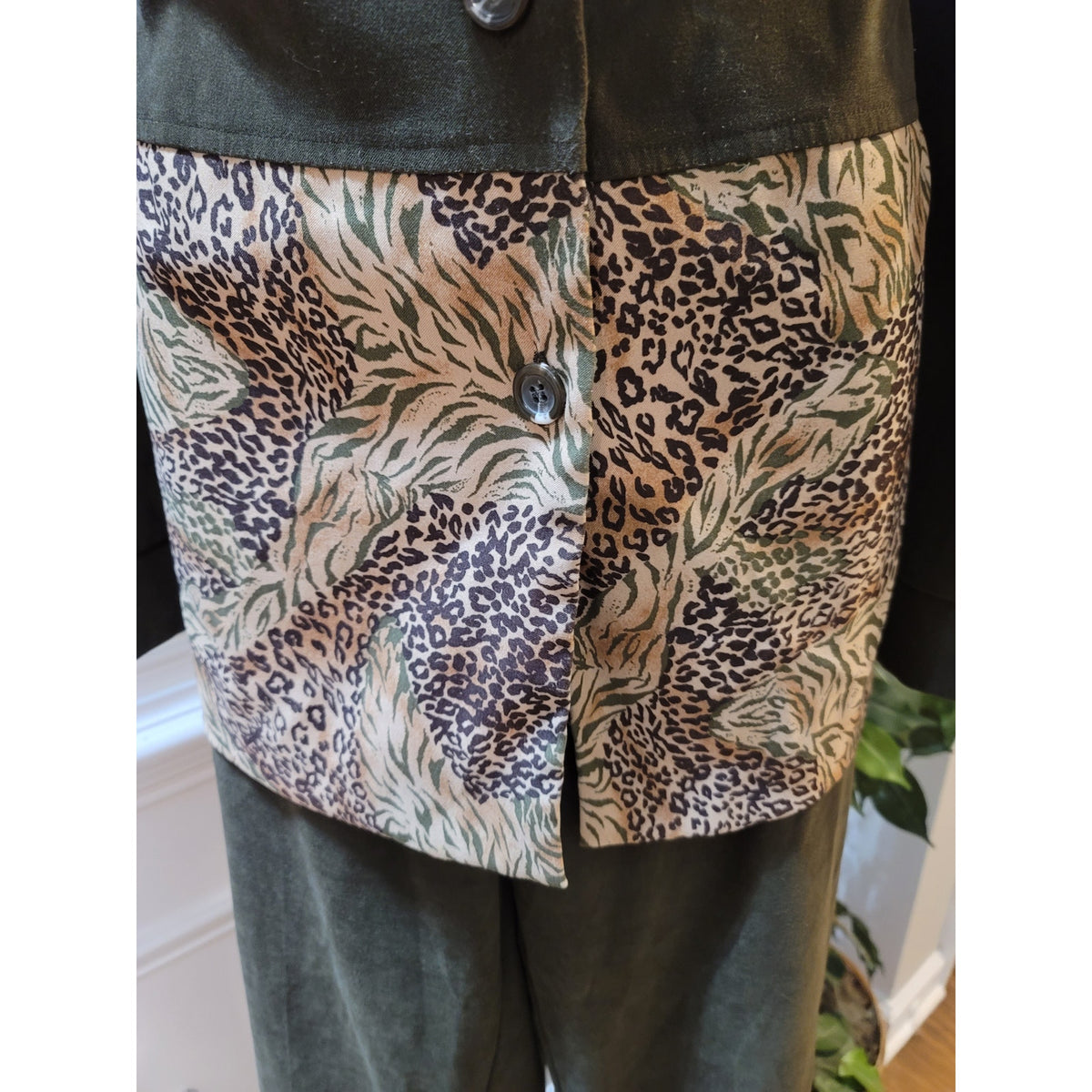 Helene Blake Co-Ord Set Women's Large Olive Green Animal Print Button Up Front