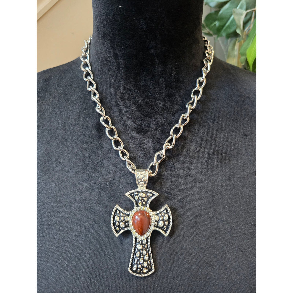 Silver Tone Ornate Cross Pendant with Central Coral Stone Link Chain Necklace