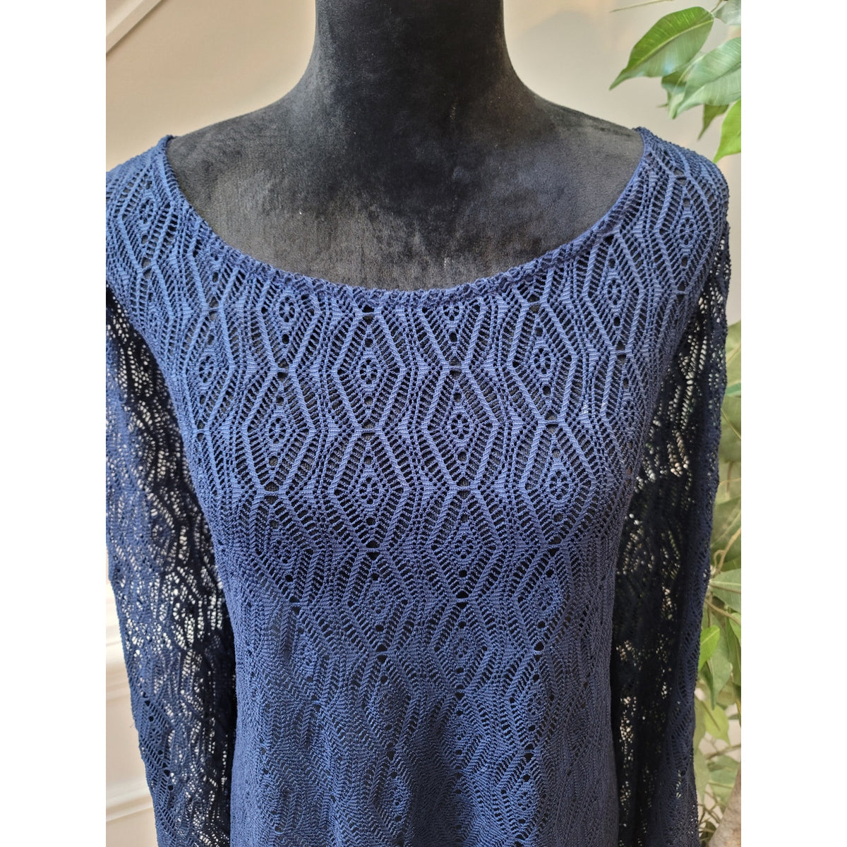 Cal Style Sheer Blouse Women's Size 3X-Large Navy Blue Boat Neck Long Sleeves