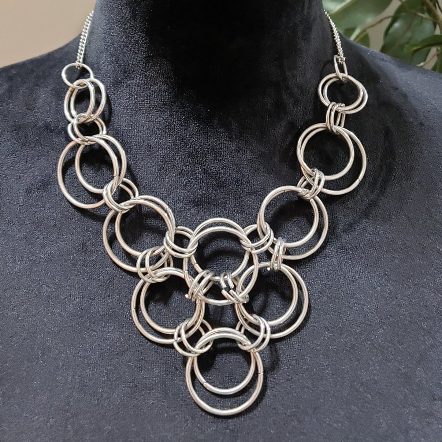Women Fashion Silver Multi Circle Link Collar Necklace w/ Lobster Clasp