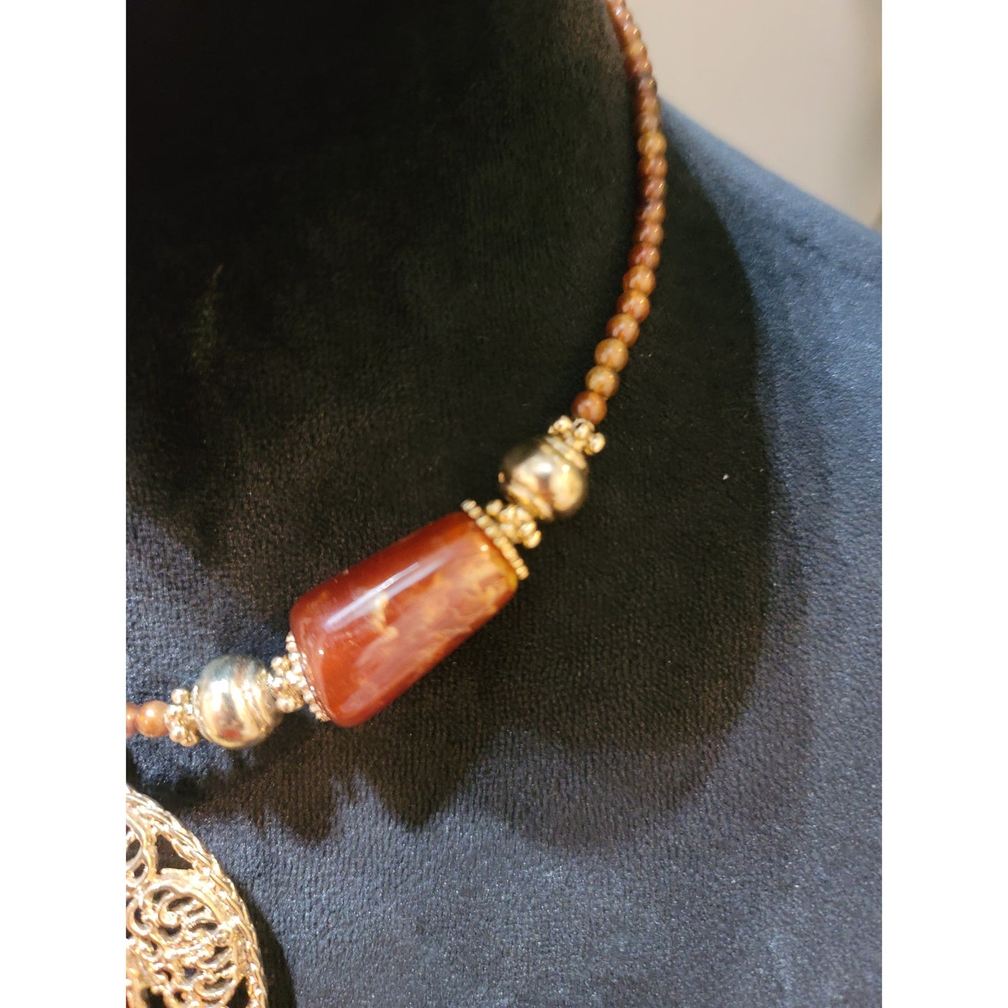 Women's Beaded Necklace With Round Filigree Pendant And Lobster Clasp Jewelry