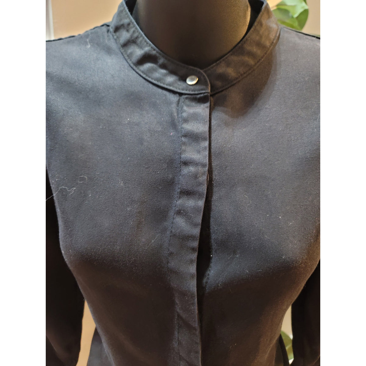 White House Black Market Shirt X-Small Black Band Collar Puff Shoulder Button-Up