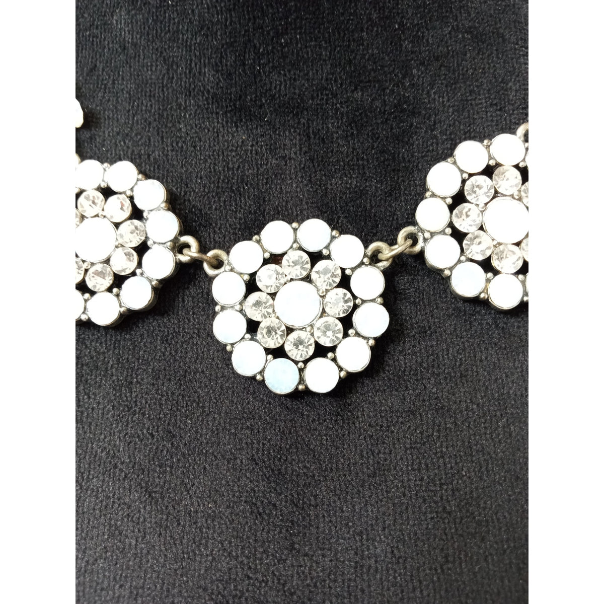 Sweet Lola White Rhinestone Cluster Statement Necklace Silver Tone Floral Bib