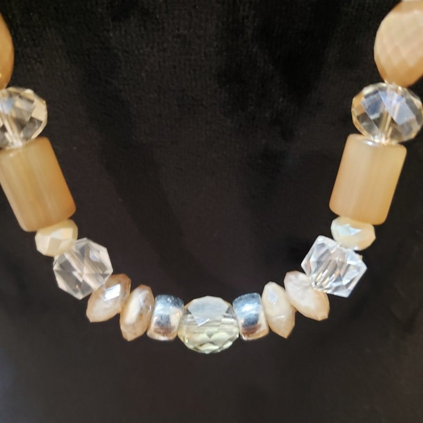 Womens Fashion Clear Cloudy Translucent Beads Collar Necklace with Lobster Clasp