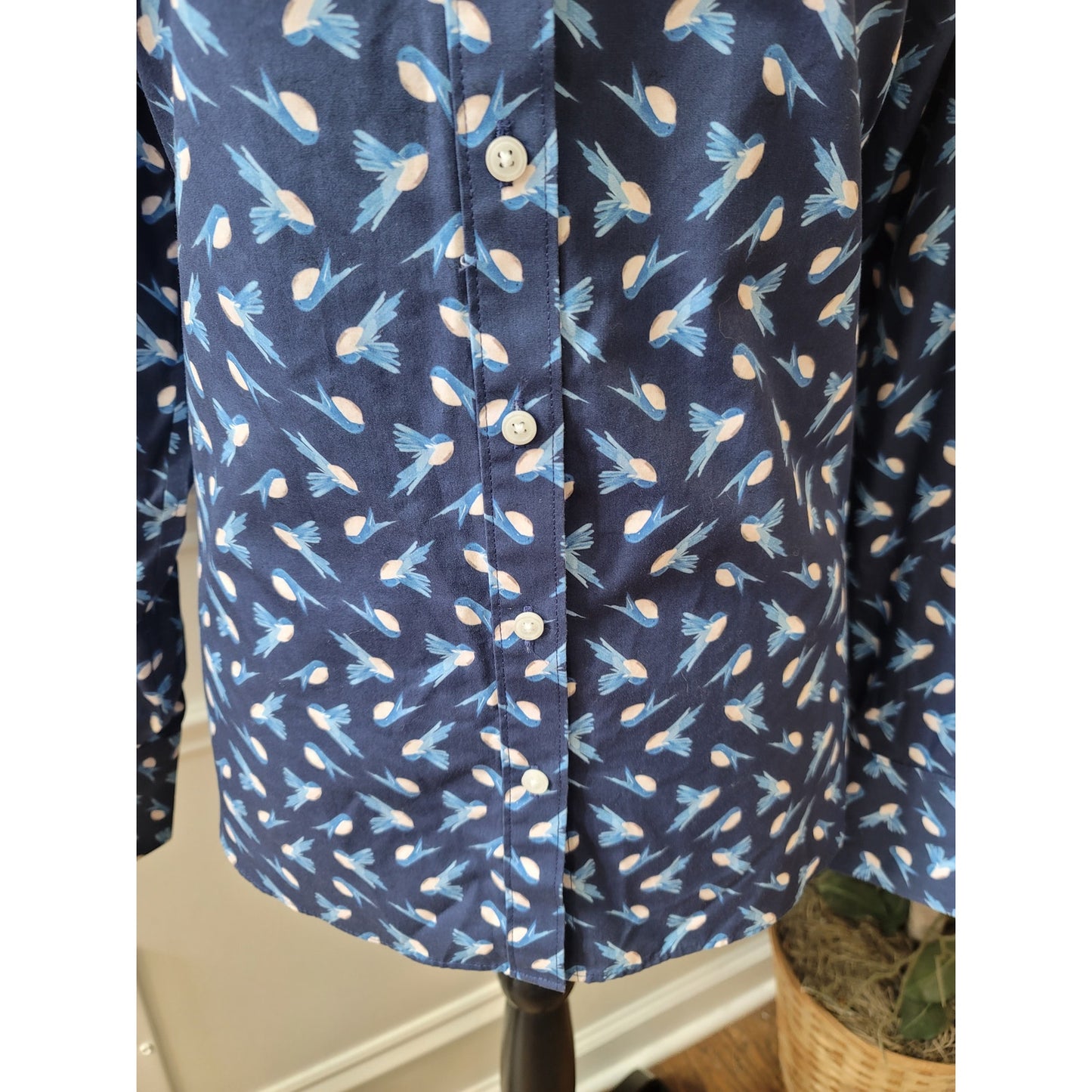 Lands End Shirt Women's Size 8 Blue Bird Print Long Sleeve Supima Cotton No Iron