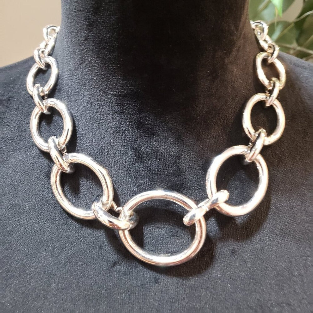 Womens Fashion Silver Twisted Link Chain Necklace Jewelry with Lobster Clasp