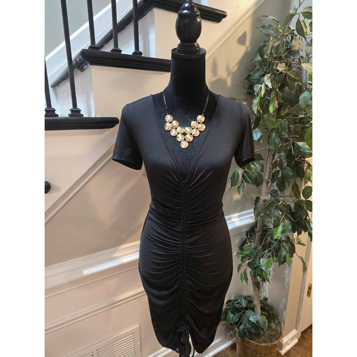 Fashion Nova Bodycon Dress Womens SZ M Black Drawstring Hem V-Neck Short Sleeve