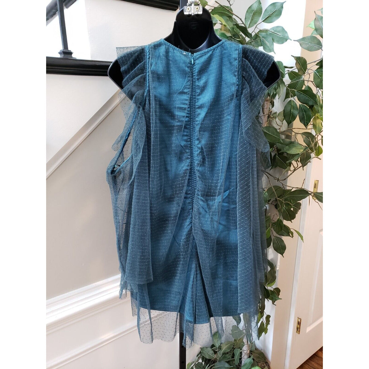 L'ATISTE Women's Blue 100% Polyester Casual V-Neck Sleeveless Romper Size Small