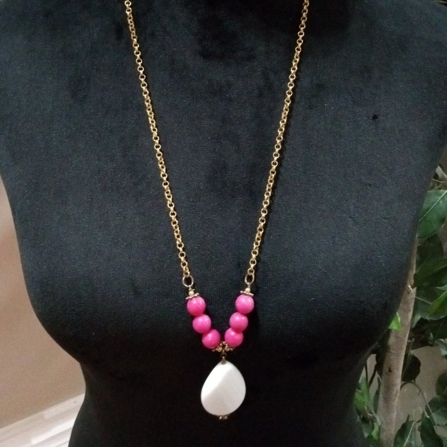 Womens Fashion Chunky Freshwater Pearl Pendant Beaded Necklace w/ Lobster Clasp