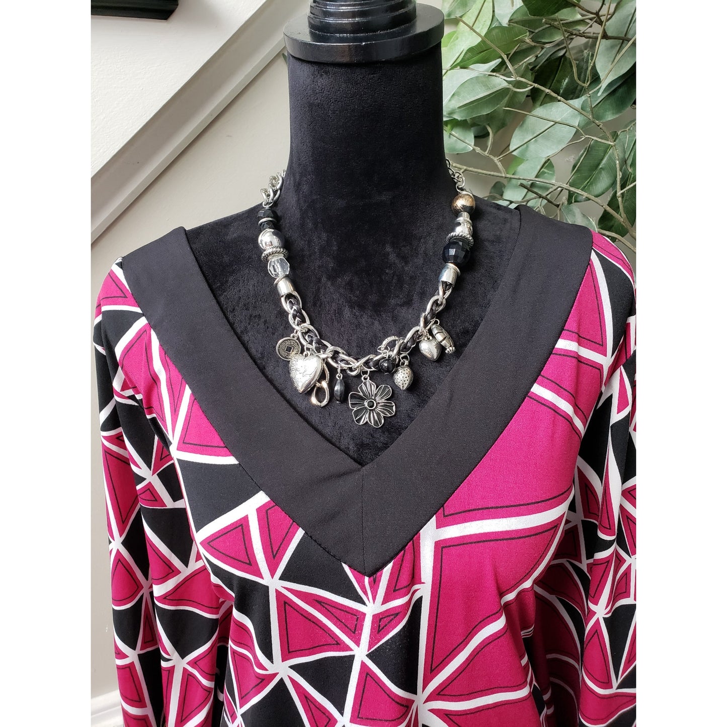 Ashley Stewart Blouse Top Womens 22/24 Pink Geo Print Backless V Neck Pullover