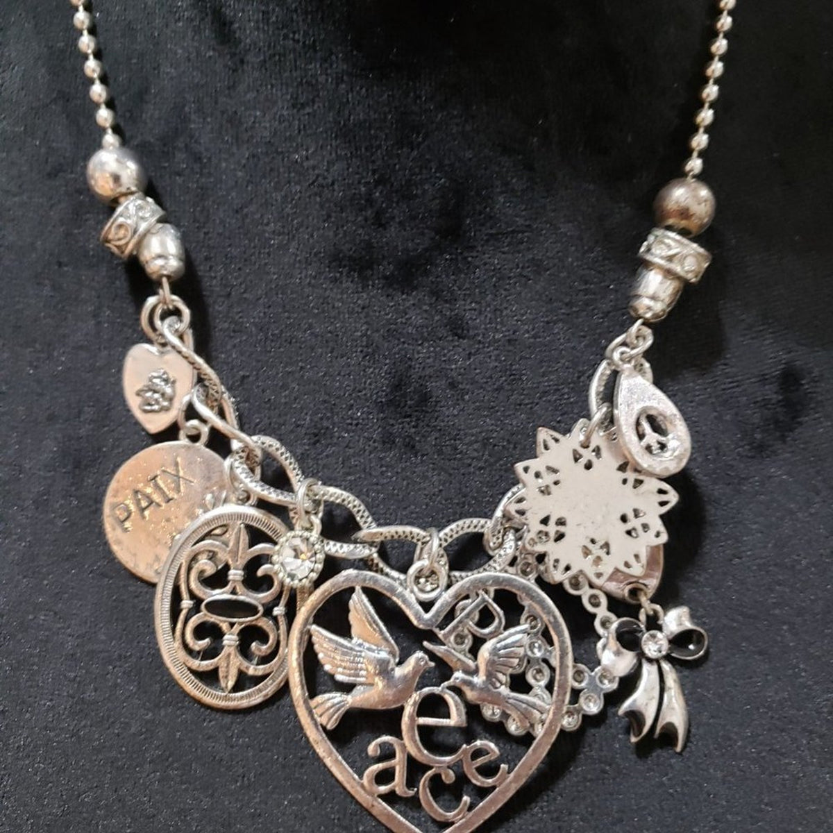 Harc Larat Womens Fashion Chunky Silvertone Filigree Charm Necklace with Lobster