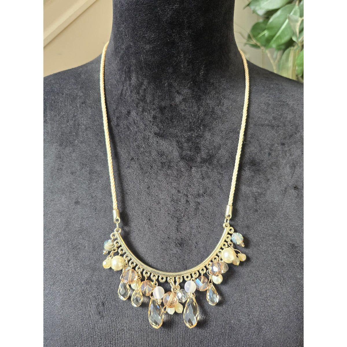 White House Black Market Gold Tone Champagne Crystal Teardrop Beaded Necklace